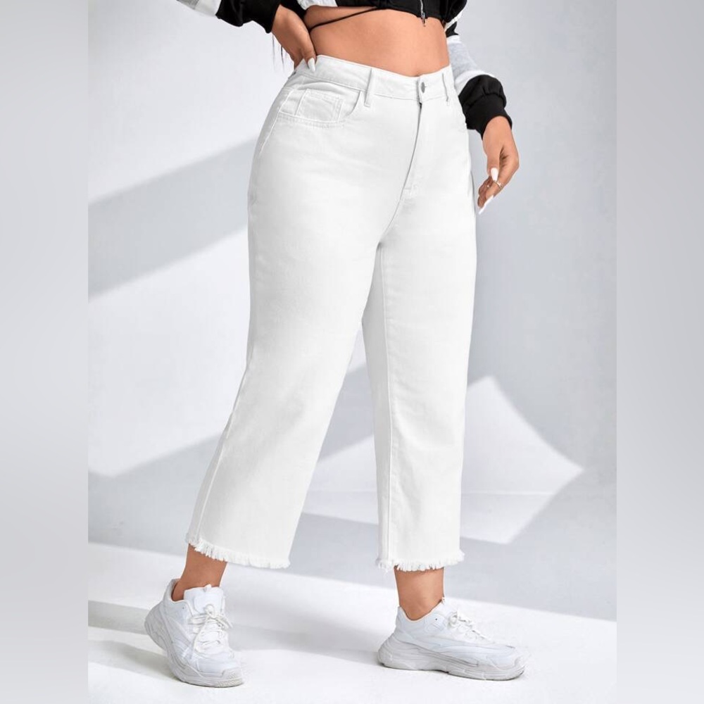 Women’s White Raw Cut Cropped Shein Curve Plus Straight Leg Jeans